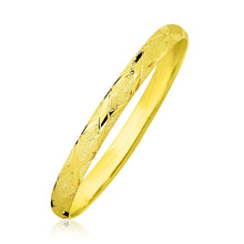 Load image into Gallery viewer, 10k Yellow Gold Slender Diamond Pattern Textured Bangle
